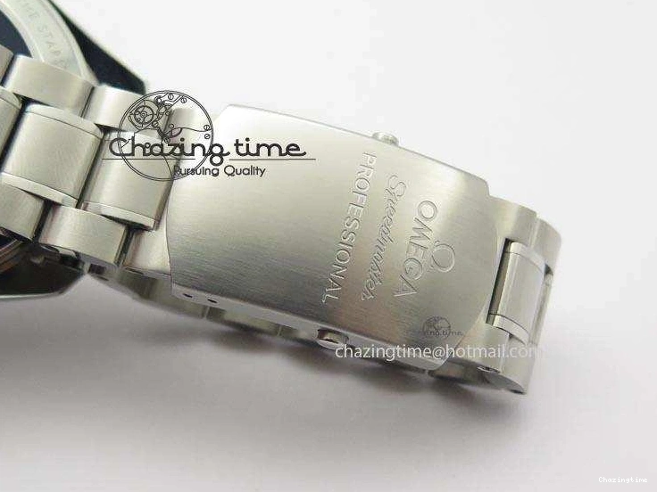 0516 Efficient Speedmaster JHF SS Snoopy Award 45th Anniversary White dial On SS Bracelet 8239